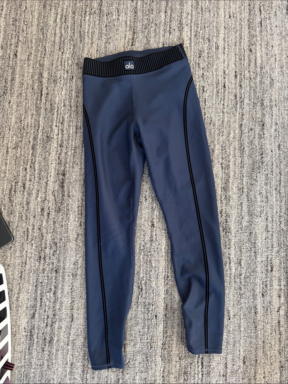 ALO High Waist 7/8 Line Up Legging, Size XS, Navy